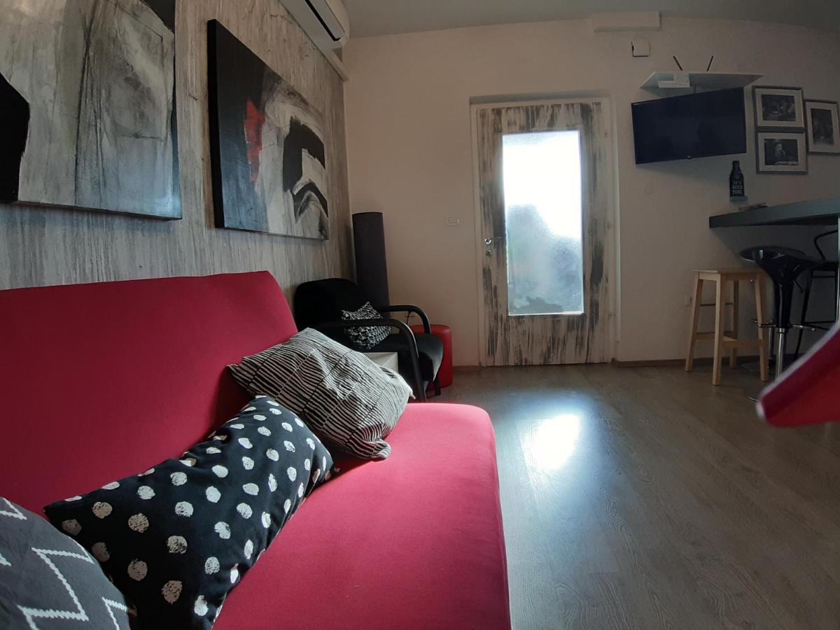 Apartment Tina Istra Buje Buitenkant foto